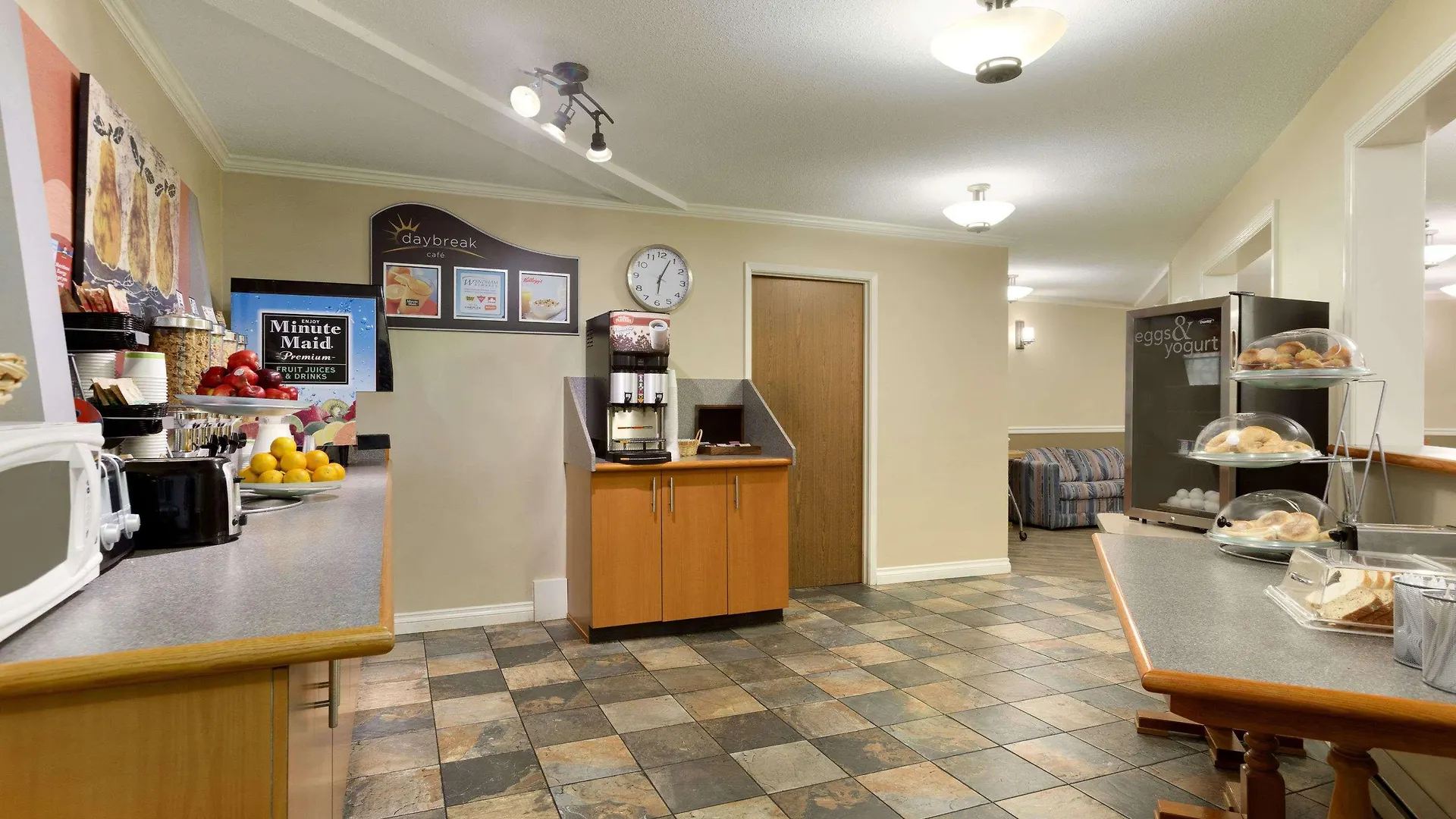 Days Inn By Wyndham Nanaimo Hotel
